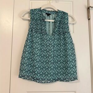 Ann Taylor Factory Petite Blue Leaf Print Sleeveless Blouse XXSP